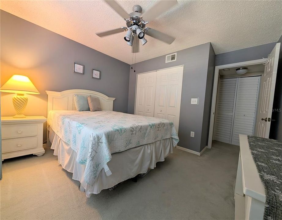 待售: $168,900 (2 贝兹, 2 浴室, 1025 平方英尺)