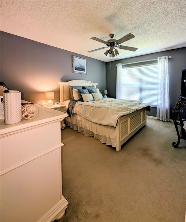 待售: $168,900 (2 贝兹, 2 浴室, 1025 平方英尺)