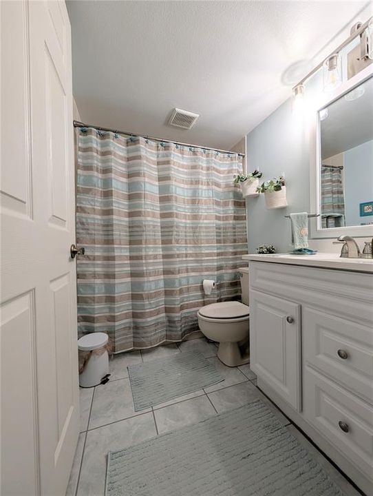 待售: $168,900 (2 贝兹, 2 浴室, 1025 平方英尺)