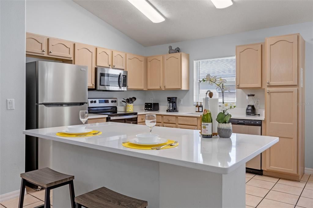 For Sale: $514,990 (5 beds, 4 baths, 2136 Square Feet)