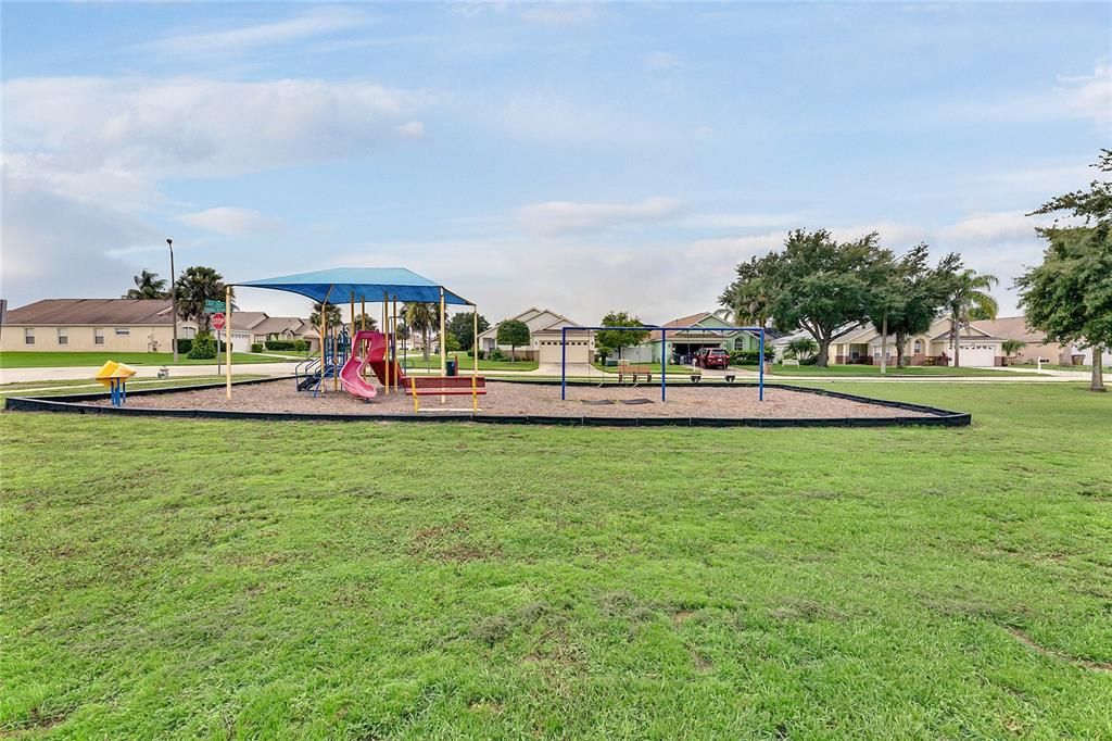 For Sale: $514,990 (5 beds, 4 baths, 2136 Square Feet)