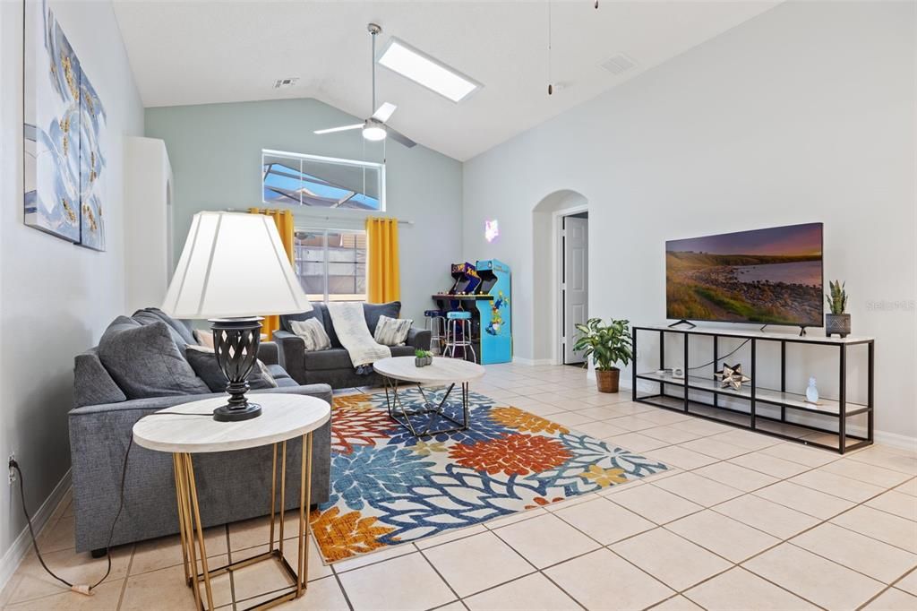 For Sale: $514,990 (5 beds, 4 baths, 2136 Square Feet)