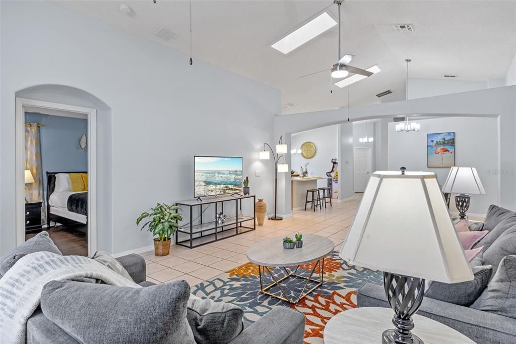 For Sale: $514,990 (5 beds, 4 baths, 2136 Square Feet)