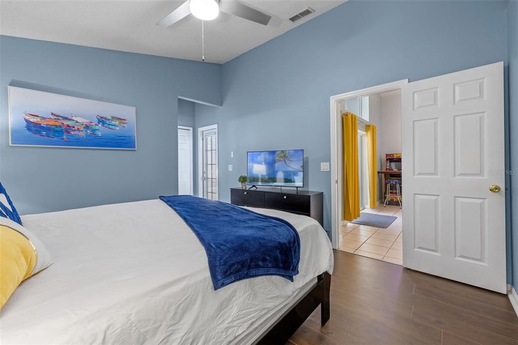 For Sale: $514,990 (5 beds, 4 baths, 2136 Square Feet)