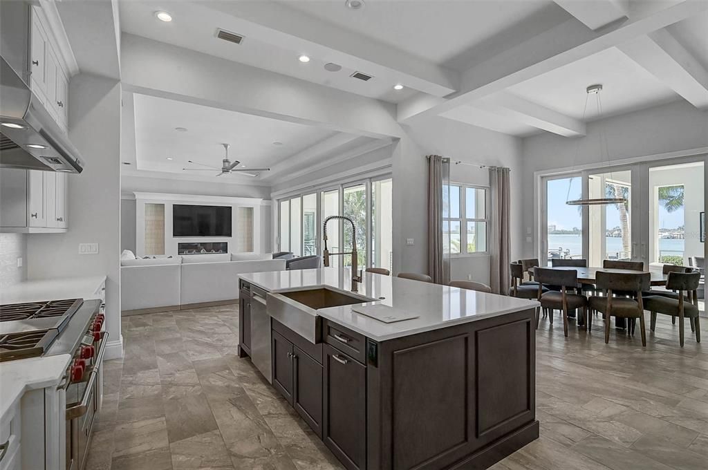 待售: $9,500,000 (5 贝兹, 5 浴室, 5176 平方英尺)