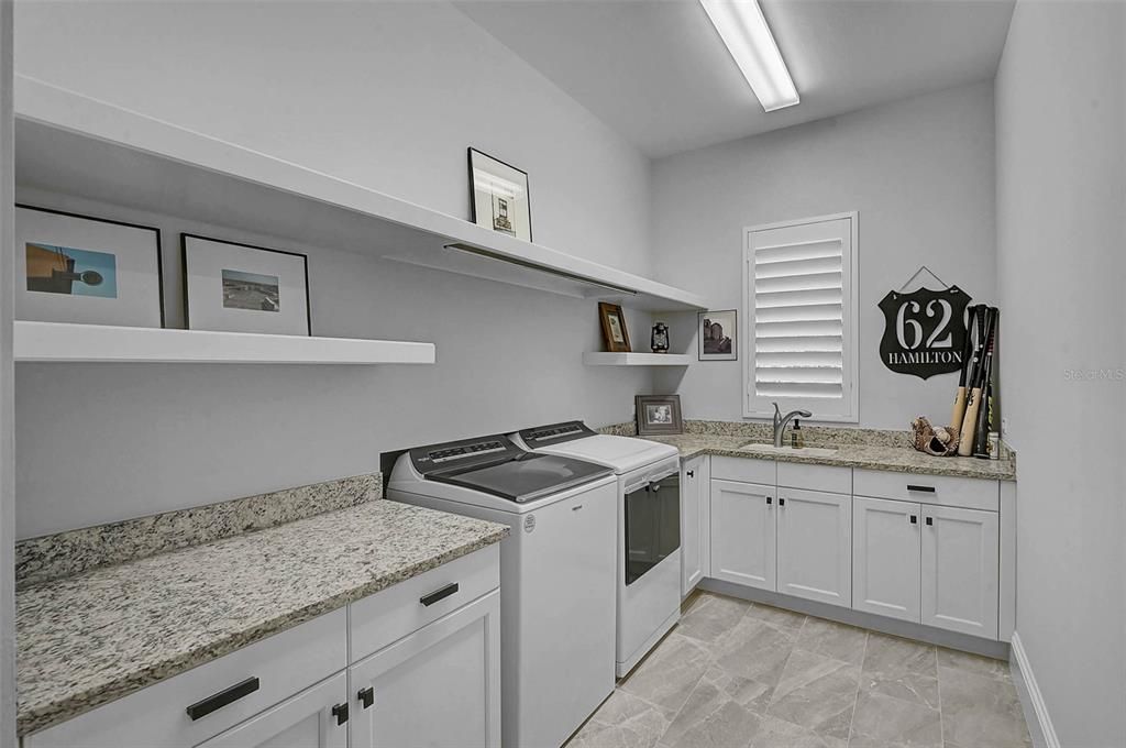 待售: $9,500,000 (5 贝兹, 5 浴室, 5176 平方英尺)