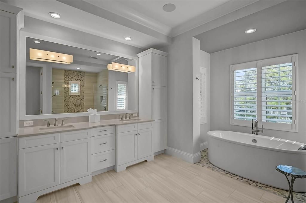 待售: $9,500,000 (5 贝兹, 5 浴室, 5176 平方英尺)