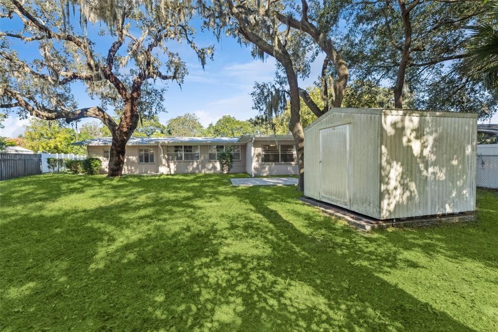 Active With Contract: $399,000 (3 beds, 3 baths, 1999 Square Feet)