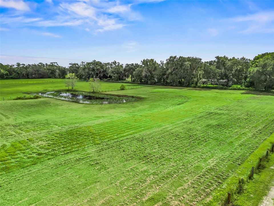 待售: $375,000 (4 贝兹, 2 浴室, 2280 平方英尺)