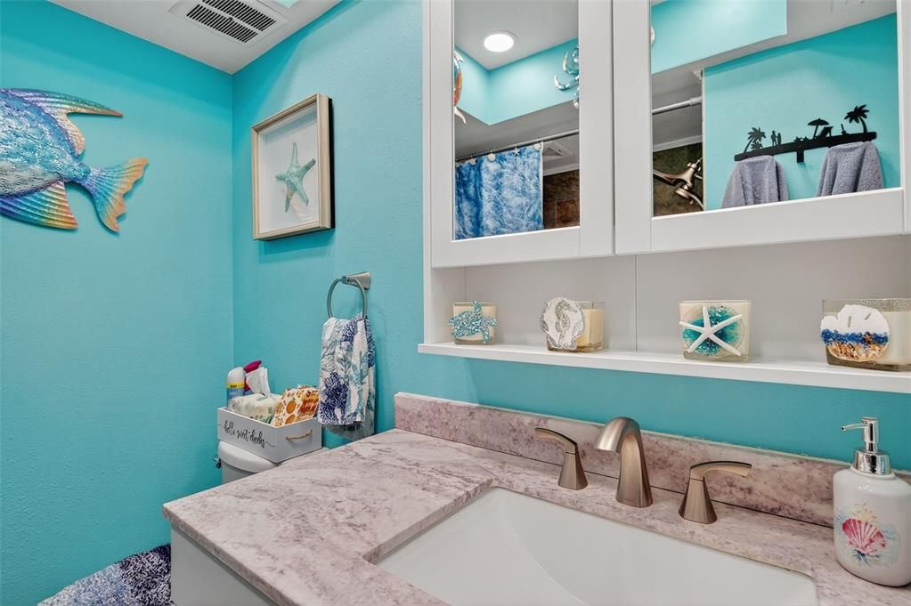 На продажу: $175,000 (2 спален, 1 ванн, 1180 Квадратных фут)