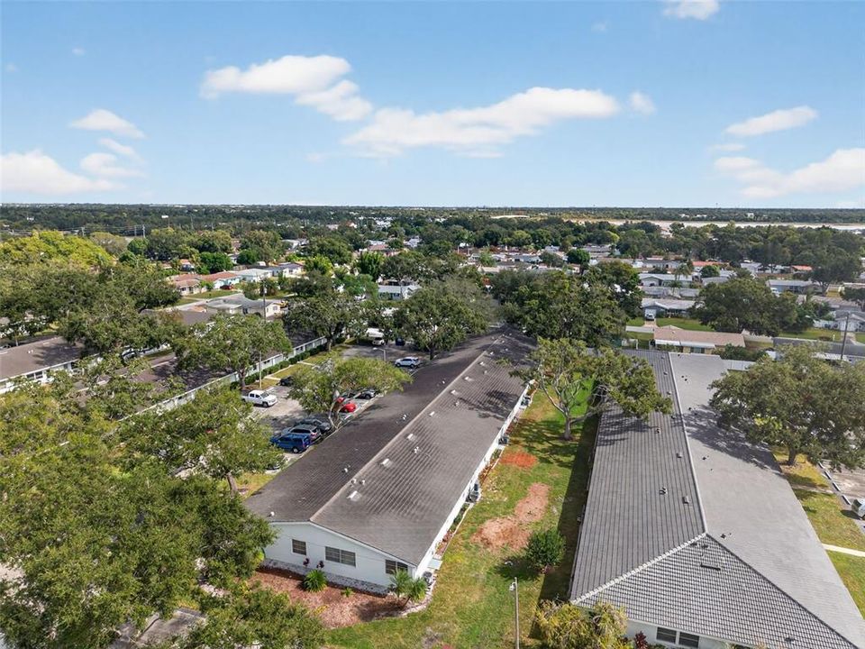 На продажу: $175,000 (2 спален, 1 ванн, 1180 Квадратных фут)