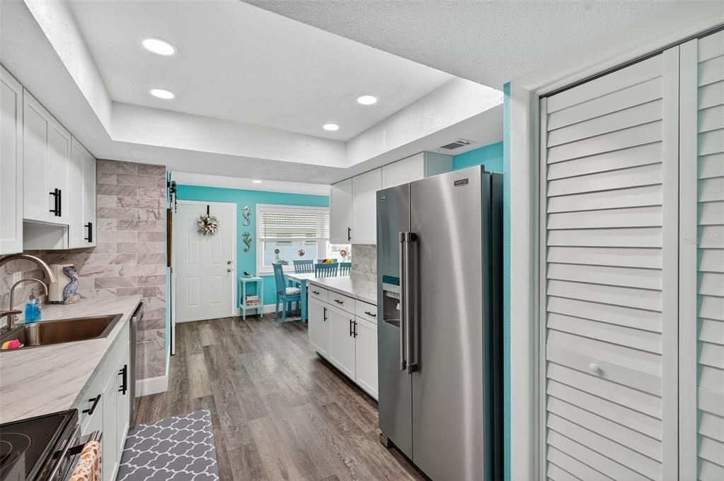 На продажу: $175,000 (2 спален, 1 ванн, 1180 Квадратных фут)