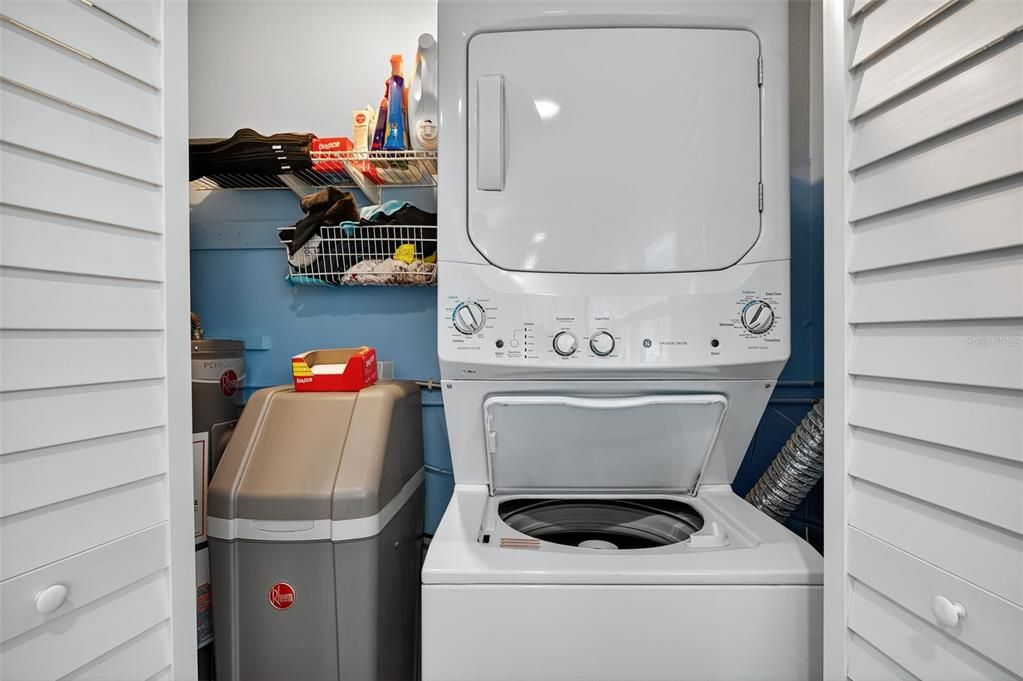 На продажу: $175,000 (2 спален, 1 ванн, 1180 Квадратных фут)