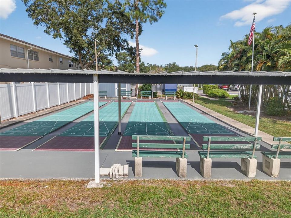 На продажу: $175,000 (2 спален, 1 ванн, 1180 Квадратных фут)