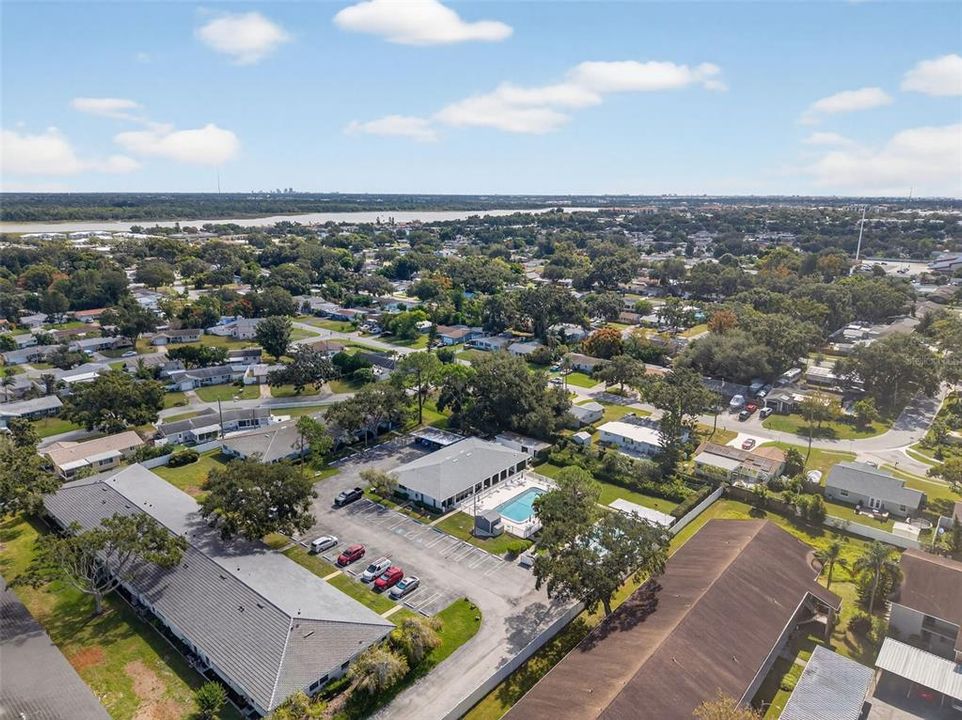 На продажу: $175,000 (2 спален, 1 ванн, 1180 Квадратных фут)