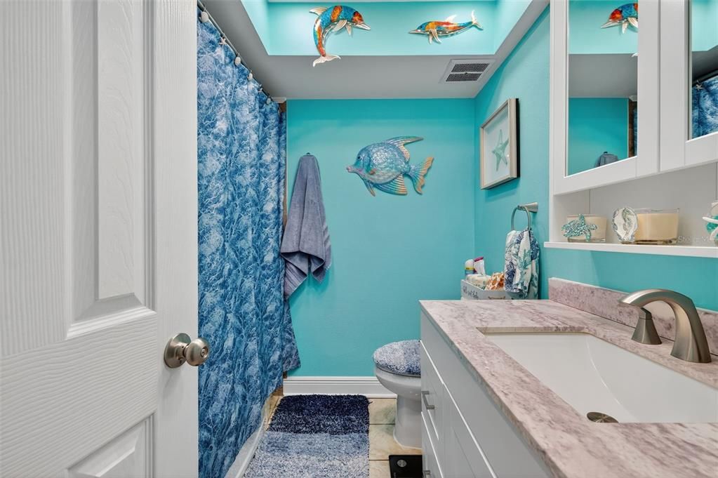 На продажу: $175,000 (2 спален, 1 ванн, 1180 Квадратных фут)