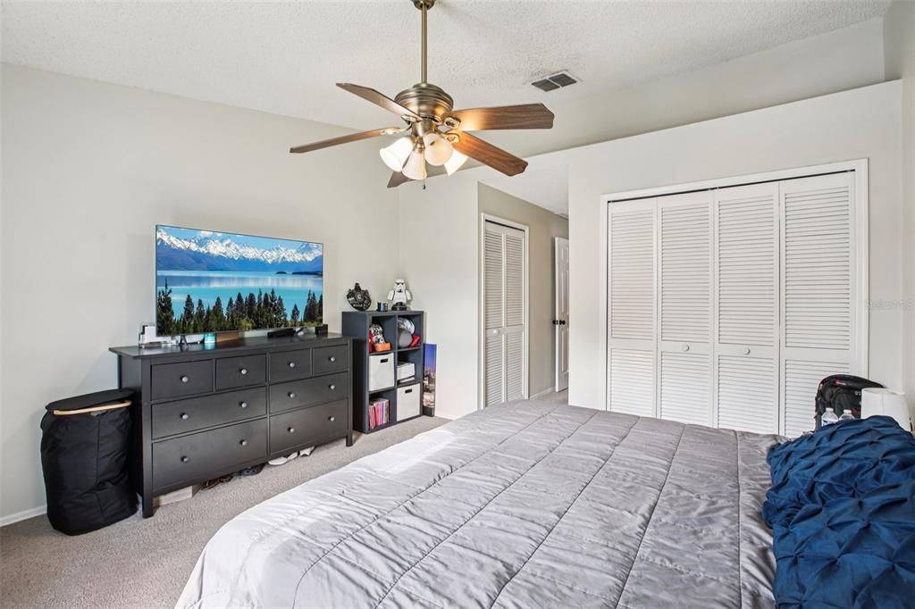 待售: $238,000 (2 贝兹, 2 浴室, 1288 平方英尺)