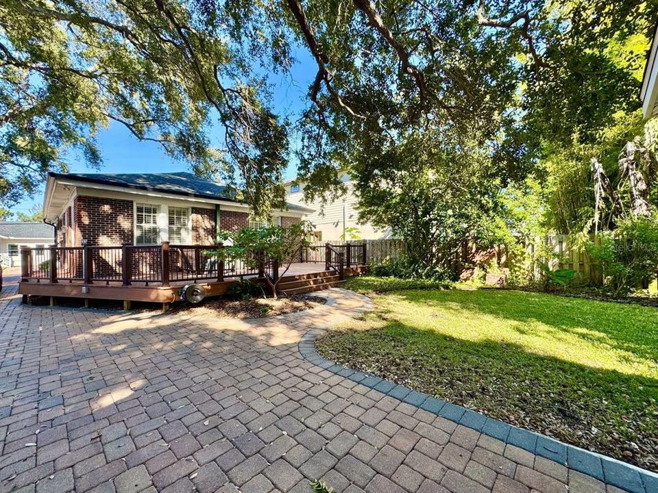 For Rent: $3,500 (3 beds, 1 baths, 1350 Square Feet)