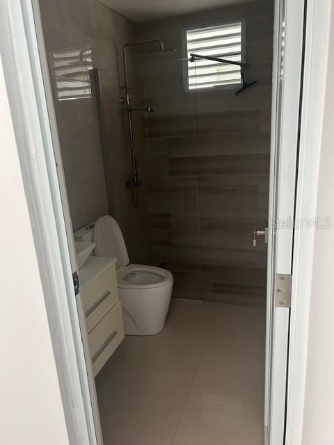 出租: $2,500 (4 贝兹, 2 浴室, 1825 平方英尺)