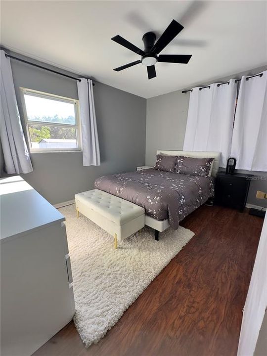 Active With Contract: $2,500 (3 beds, 1 baths, 1174 Square Feet)