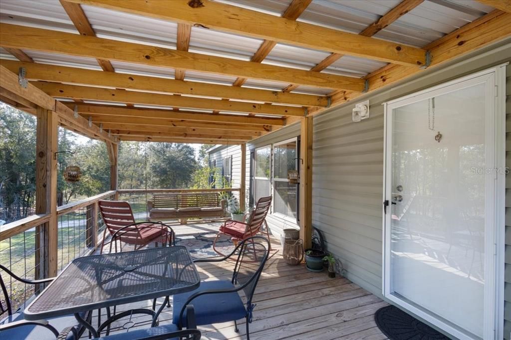 For Sale: $325,000 (3 beds, 2 baths, 1512 Square Feet)