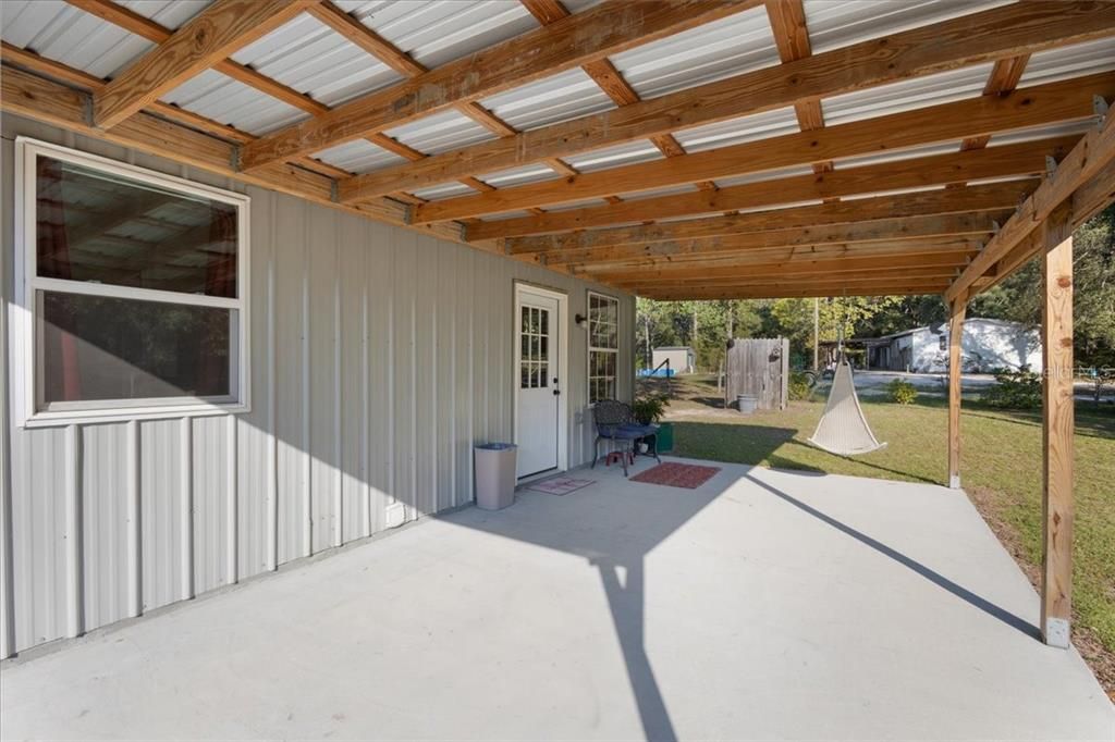 For Sale: $325,000 (3 beds, 2 baths, 1512 Square Feet)