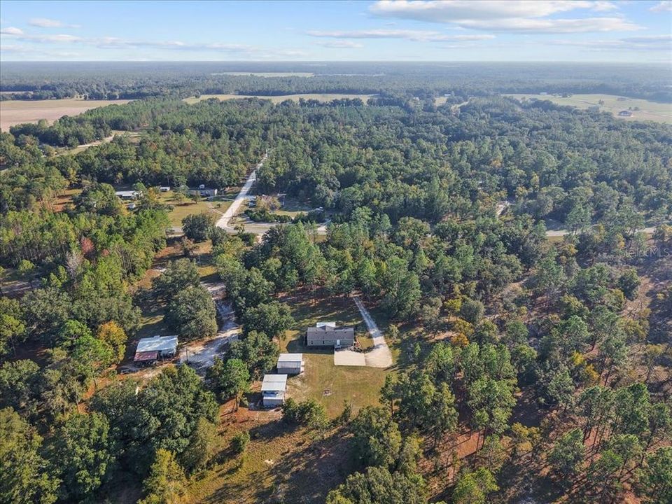 For Sale: $325,000 (3 beds, 2 baths, 1512 Square Feet)