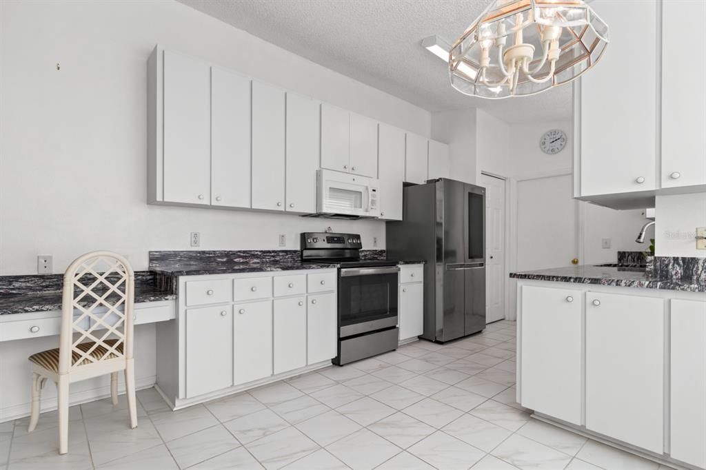 For Sale: $244,900 (3 beds, 2 baths, 1745 Square Feet)