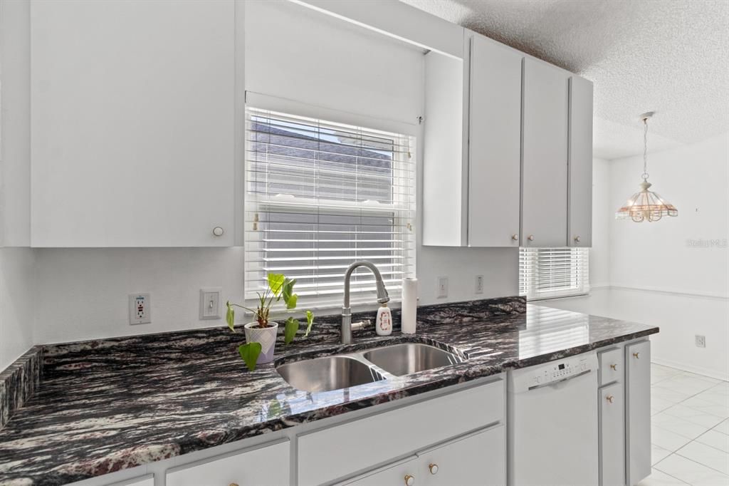 For Sale: $244,900 (3 beds, 2 baths, 1745 Square Feet)