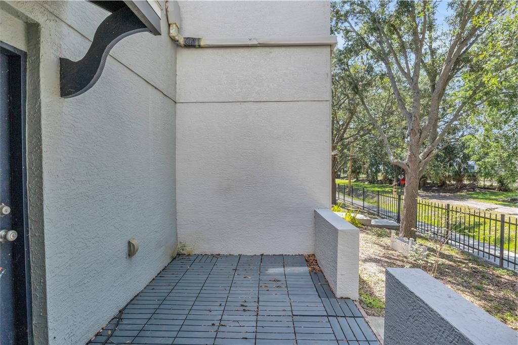 For Rent: $2,800 (2 beds, 2 baths, 1261 Square Feet)