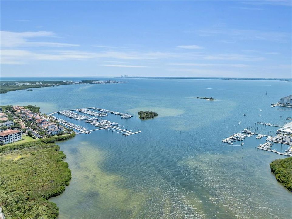 For Rent: $2,800 (2 beds, 2 baths, 1261 Square Feet)