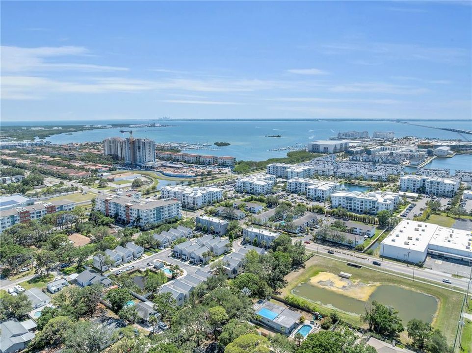 For Rent: $2,800 (2 beds, 2 baths, 1261 Square Feet)