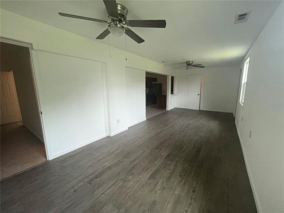 For Rent: $1,625 (3 beds, 2 baths, 1067 Square Feet)