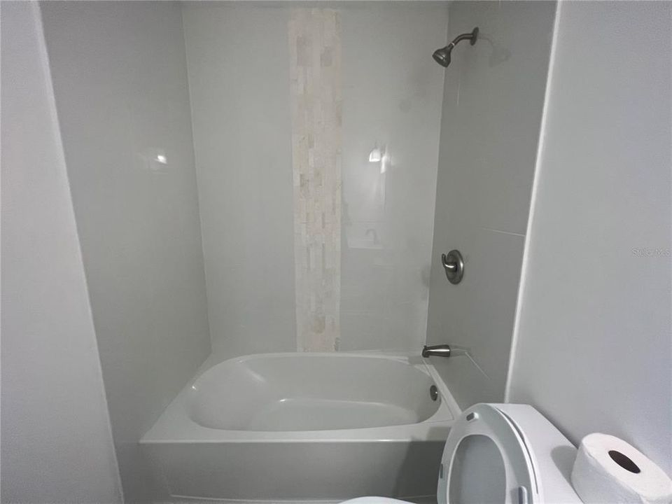 For Rent: $1,625 (3 beds, 2 baths, 1067 Square Feet)