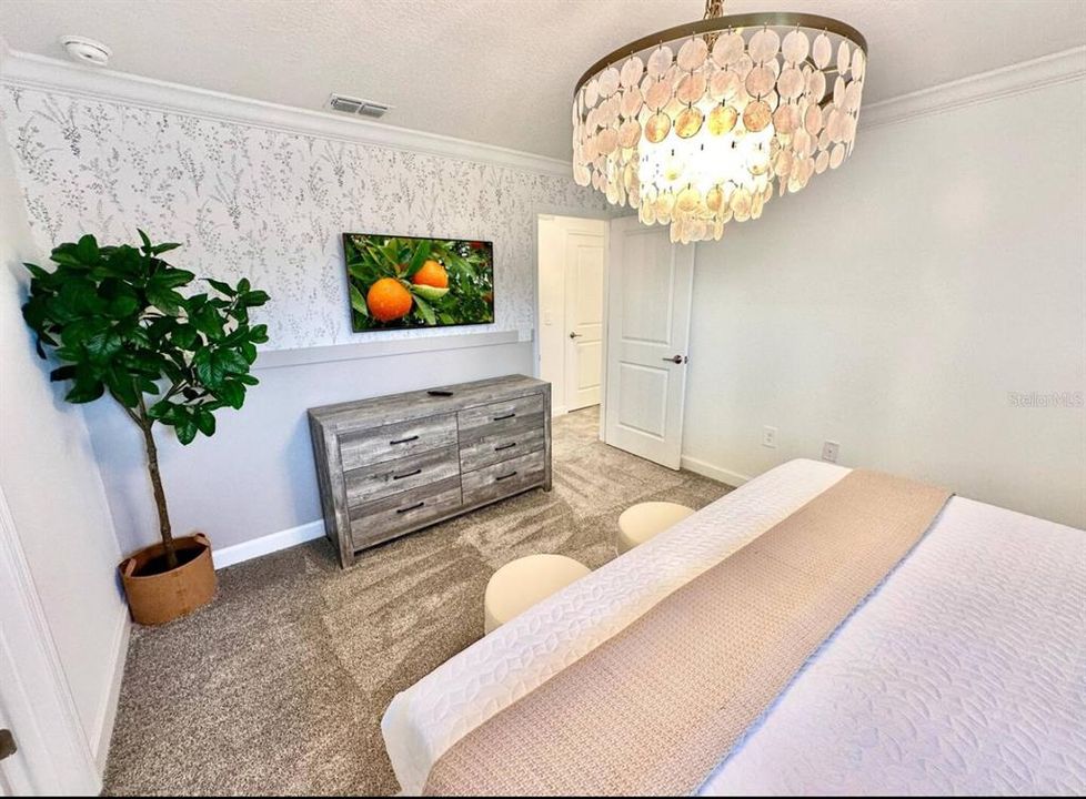 For Sale: $644,990 (5 beds, 4 baths, 2168 Square Feet)