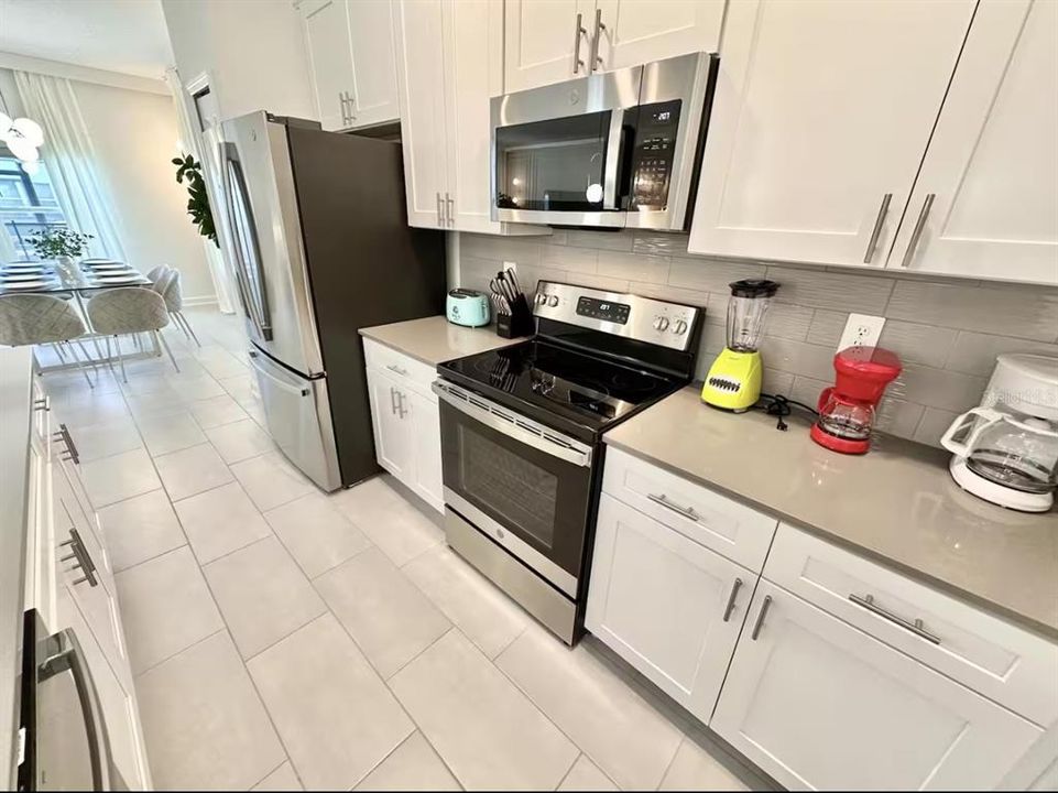 For Sale: $644,990 (5 beds, 4 baths, 2168 Square Feet)