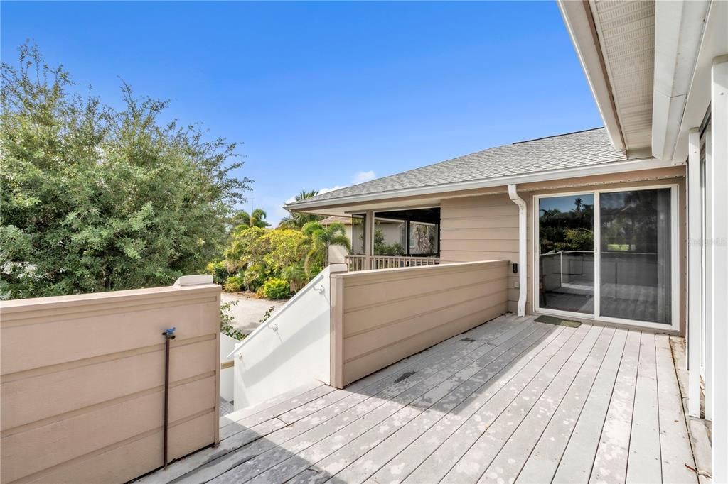 For Sale: $2,695,000 (3 beds, 2 baths, 2800 Square Feet)