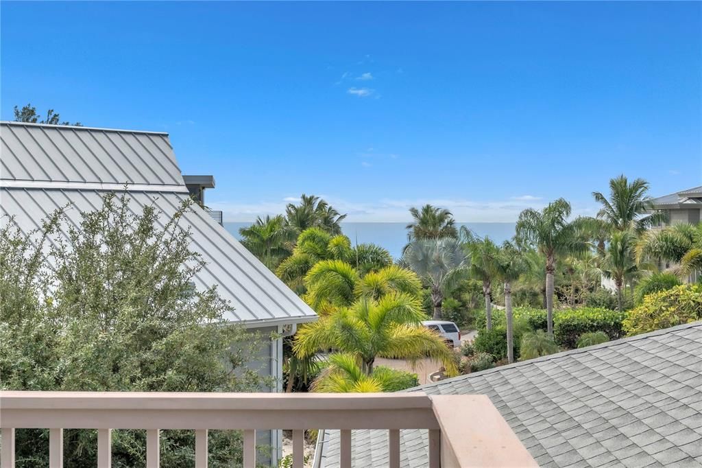 For Sale: $2,695,000 (3 beds, 2 baths, 2800 Square Feet)