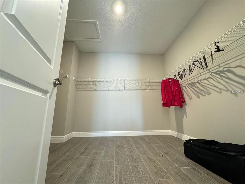 В аренду: $2,700 (4 спален, 3 ванн, 2205 Квадратных фут)