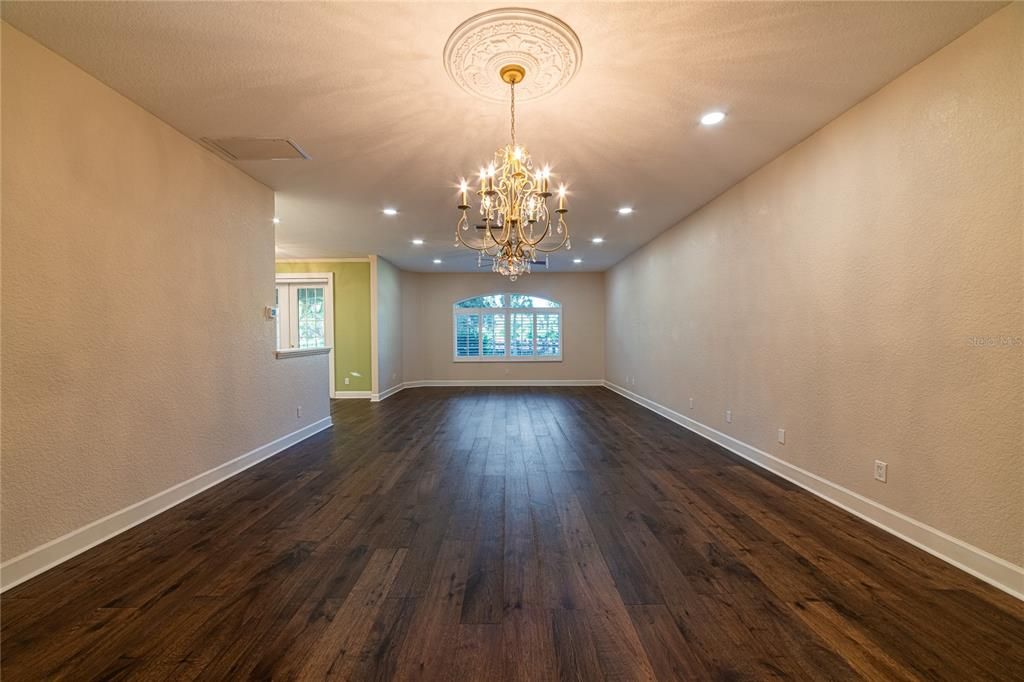 待售: $780,000 (3 贝兹, 2 浴室, 2626 平方英尺)