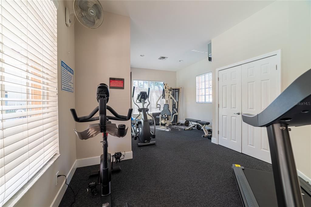 待售: $780,000 (3 贝兹, 2 浴室, 2626 平方英尺)