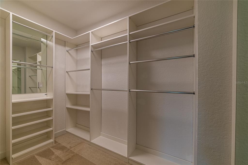 待售: $780,000 (3 贝兹, 2 浴室, 2626 平方英尺)