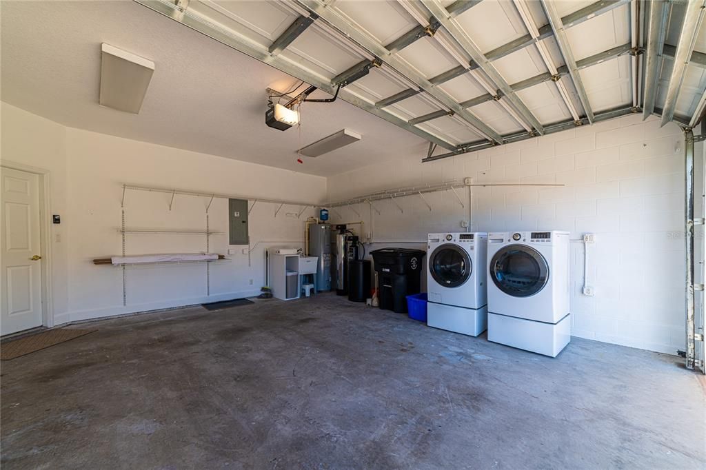 待售: $780,000 (3 贝兹, 2 浴室, 2626 平方英尺)