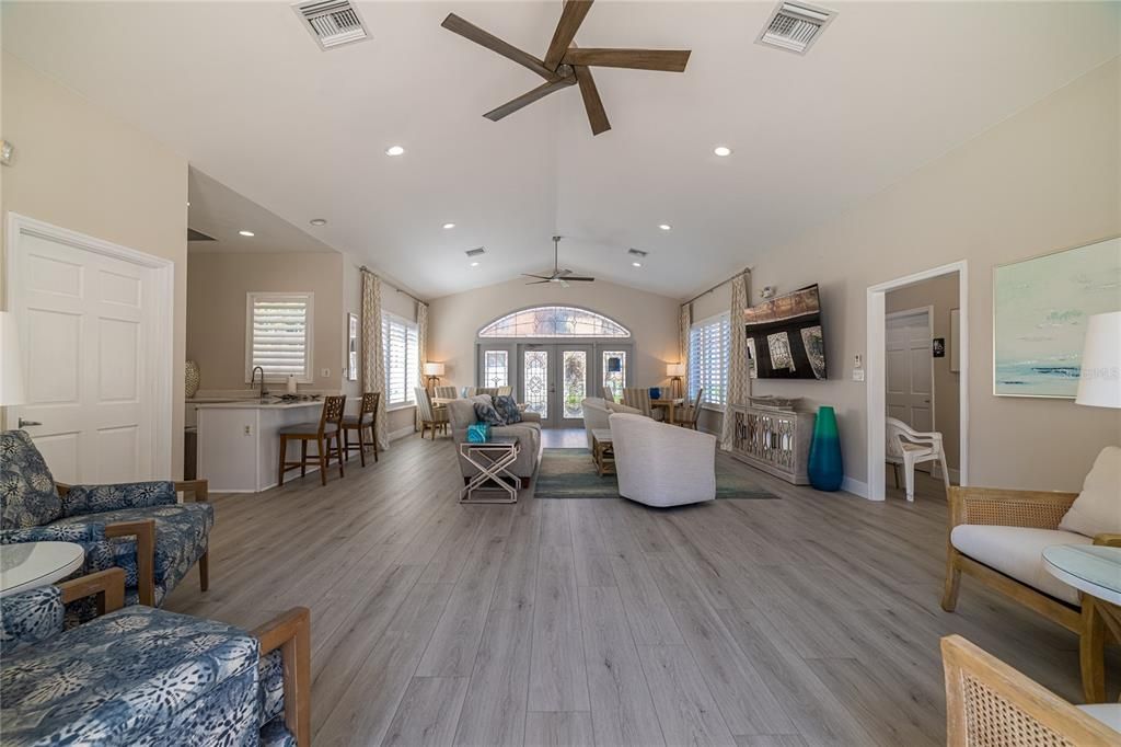 待售: $780,000 (3 贝兹, 2 浴室, 2626 平方英尺)