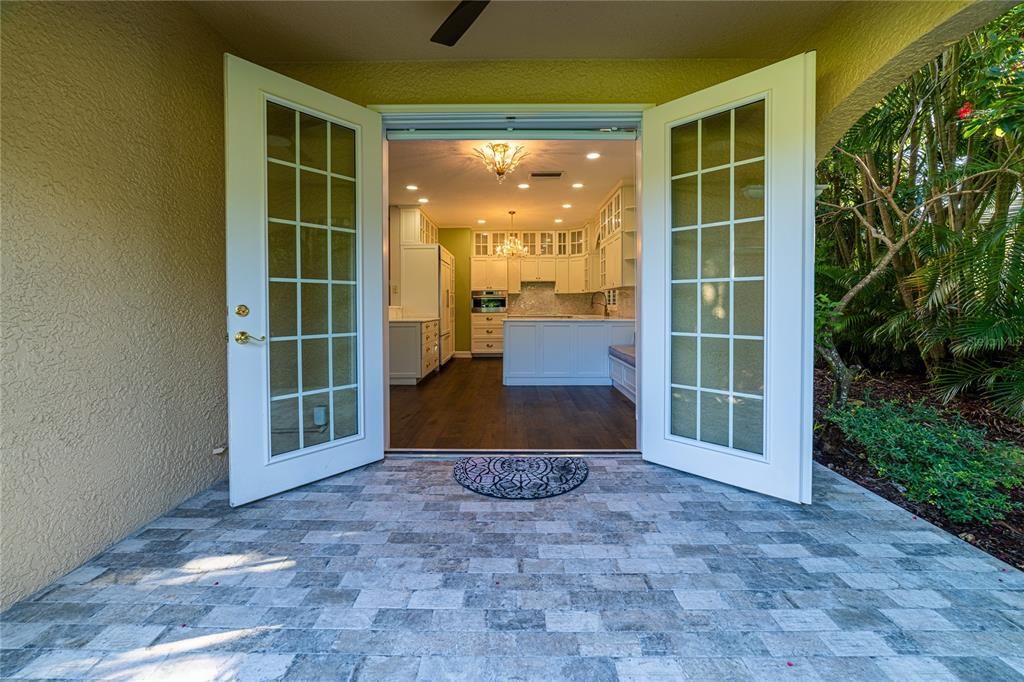 待售: $780,000 (3 贝兹, 2 浴室, 2626 平方英尺)