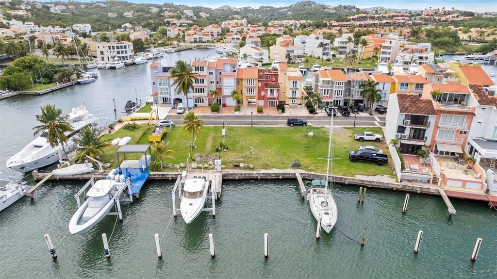 For Sale: $270,000 (0.03 acres)