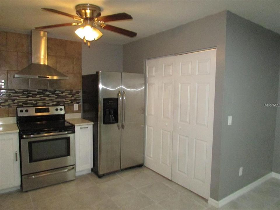 For Rent: $1,995 (3 beds, 2 baths, 1314 Square Feet)