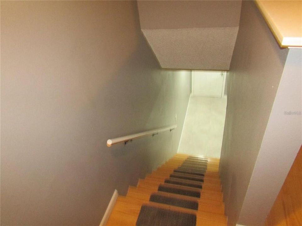 For Rent: $1,995 (3 beds, 2 baths, 1314 Square Feet)