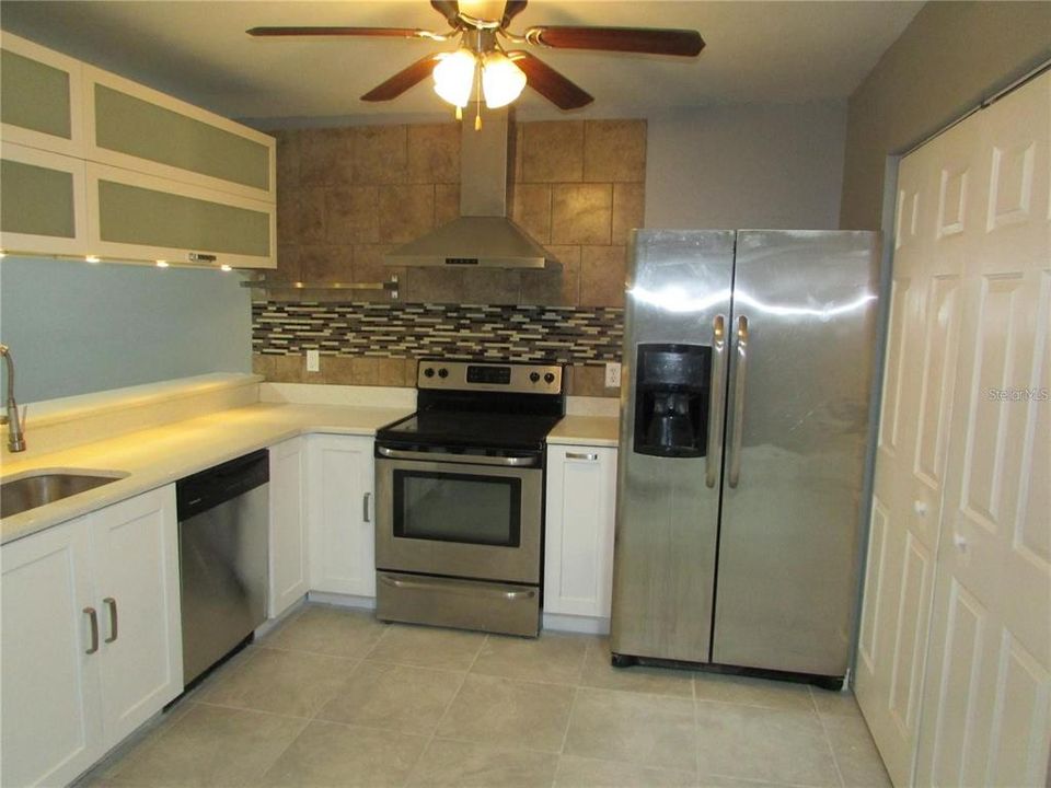For Rent: $1,995 (3 beds, 2 baths, 1314 Square Feet)