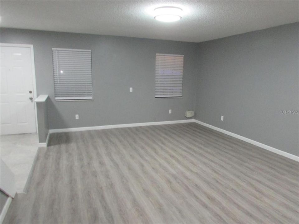 For Rent: $1,995 (3 beds, 2 baths, 1314 Square Feet)